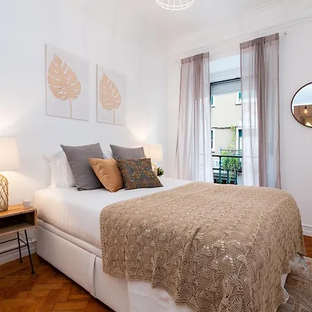 Stylish And Bright 2 Bedroom In Alameda Apartament Lizbona