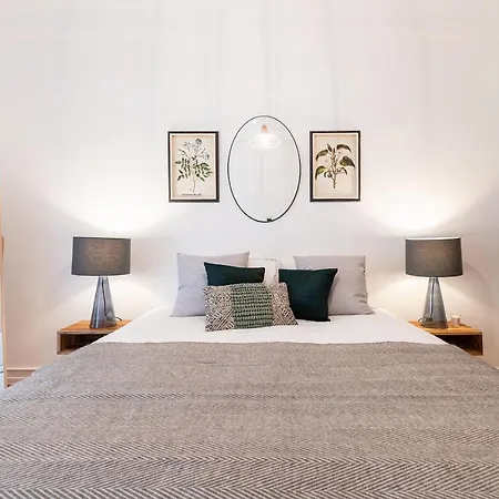 Stylish And Bright 2 Bedroom In Alameda Apartment Lisbon